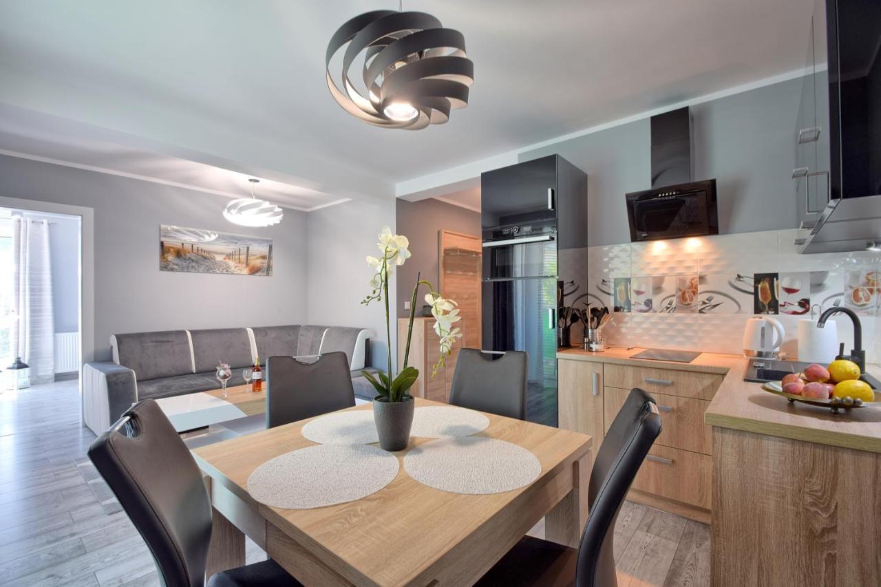 Sea-View Apartamenty Kolorowe Balkony 미엥지즈드로예 외부 사진